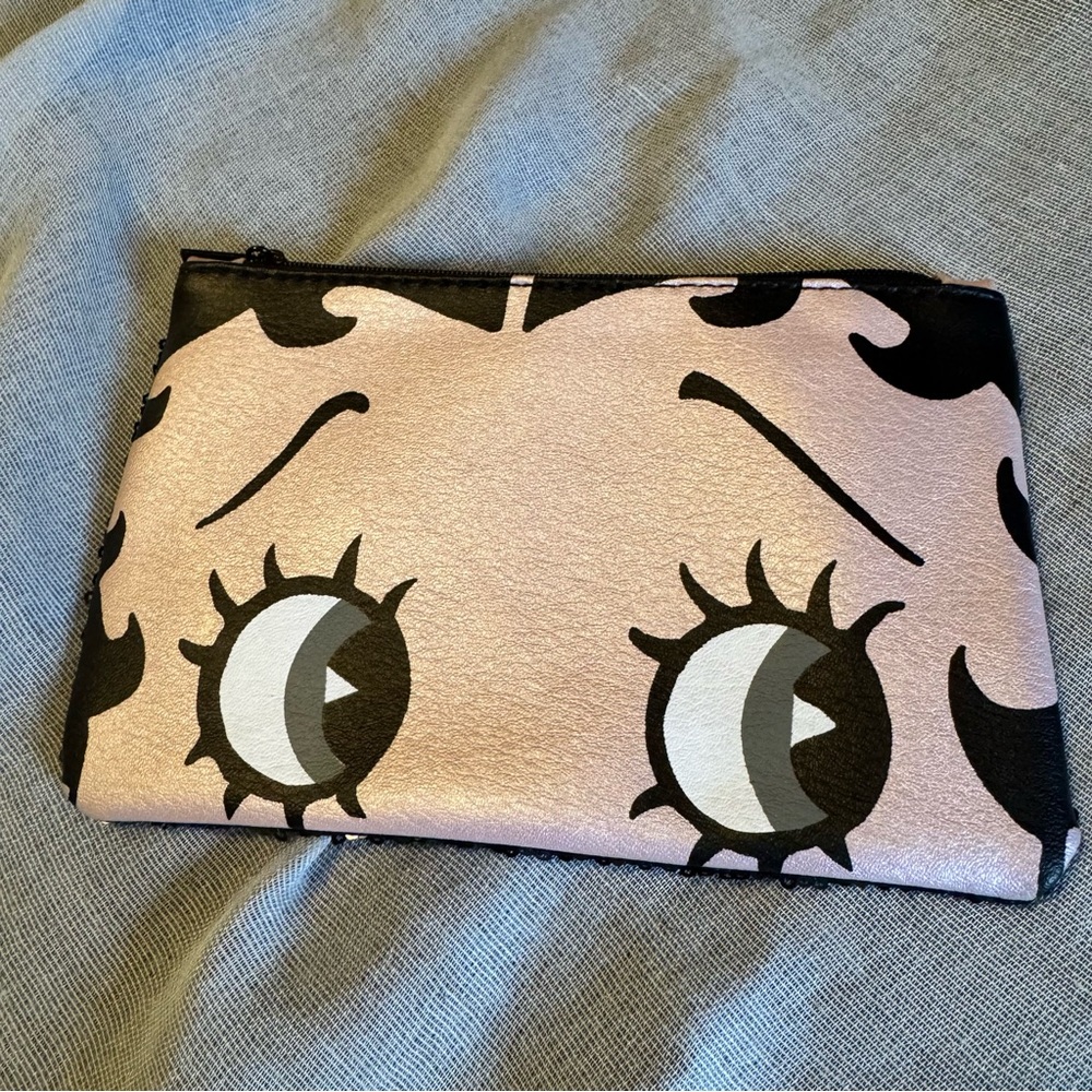 NWOT Betty Boop x Ipsy Black and Pink Sequin Pouch